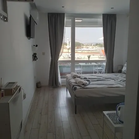 Paradiso Aparthotel, 106