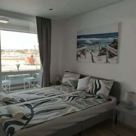 Paradiso Aparthotel, 106 * Несебир