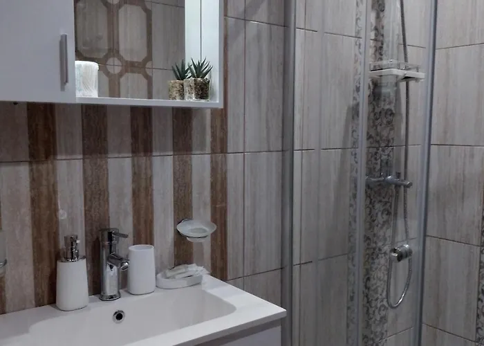 Paradiso Aparthotel, 106 *