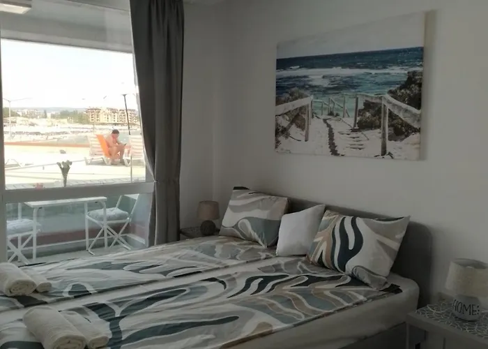 Paradiso Aparthotel, 106 * Несебр